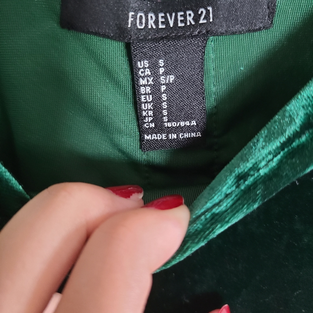 Dress - Picture 4 of 4